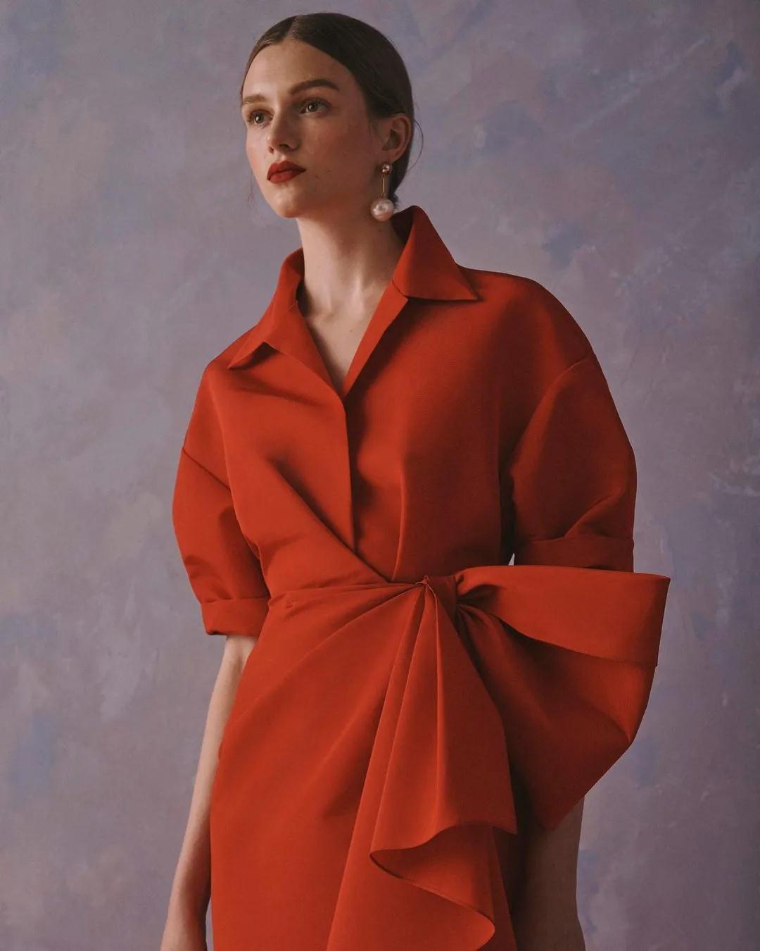 2021秋冬女裝十大流行色 晴空藍(lán)、嫩粉紅等色彩都很美(圖20)